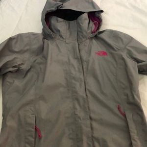 Women’s Northface Hyvent shell jacket